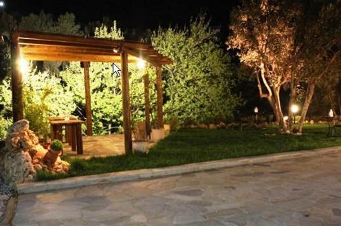 Naiades Villas Каристос Екстериор снимка
