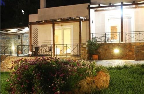 Naiades Villas Каристос Екстериор снимка